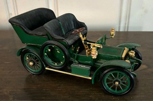 lot 133 image: Franklin Mint Precision Model 1905 Rolls-Royce Car