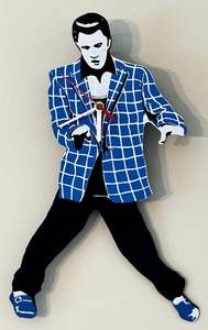 lot 35A image: Elvis Figurine Wall Clock