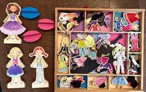 lot 37A image: Vintage 2008 Shure Products- Daisy Girls Magnetic Dolls Set