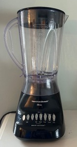 lot 114 image: Hamilton Beach 10 Speed Blender