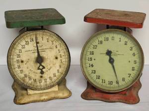 lot 53 image: Pair of Vintage Kitchen Scales