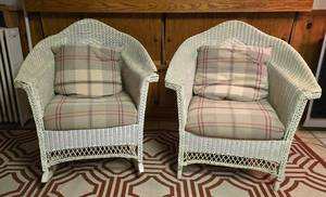 lot 175 image: White Wicker Chair and Rocker Combo