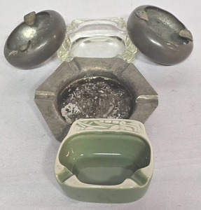 lot 207 image: Vintage Ashtray Collection