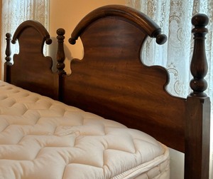 lot 4 image: Vintage Arch Burl King Headboard