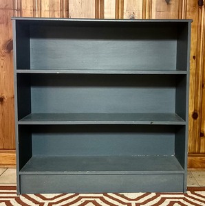 lot 238 image: Painted Blue Bookcase with Two Shelves for Books or Decor