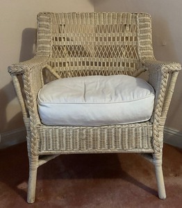 lot 254 image: Vintage Cream Wicker Chair and White Cushion