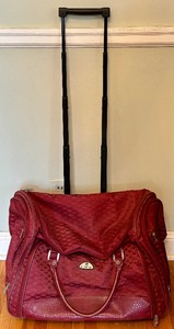 lot 217 image: Maroon American Flyer Travel Bag with Handle