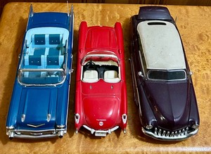 lot 243 image: Three Vintage Model Cars