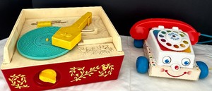 lot 121 image: Vintage 1971 Fisher Price Music Box Record Player Toy and Vintage Fisher Price Chatter Phone Telephone Pull Toy