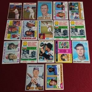 lot 52 image: (17) Vintage Baseball Cards - Includes HOFers