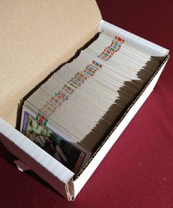 lot 72 image: Box of 1989 Topps Football Cards