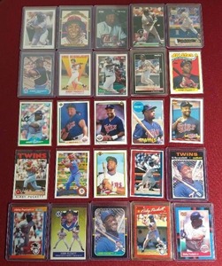 lot 92 image: (25) Kirby Puckett Cards