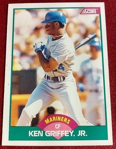 lot 146 image: 1989 Score Ken Griffey Jr. Rookie Card