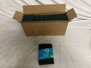 lot 38 image: 36 Simply Done Heavy Duty Scouring Pads