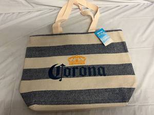 lot 258 image: 3 Corona Tote Bags
