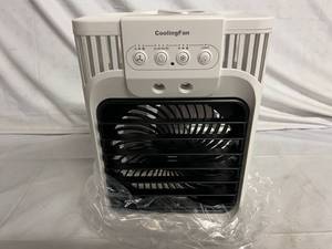 lot 48 image: White Wireless Cooling Fan