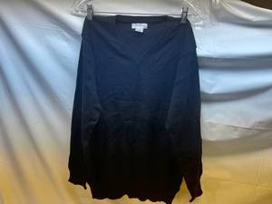 lot 44 image: MM. 3x Mens Cozee me Large Black V-Neck Sweaters