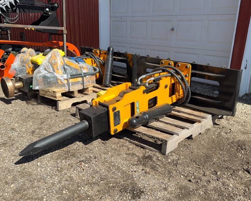 lot 1596 image: FUTURE Skid Steer Breaker