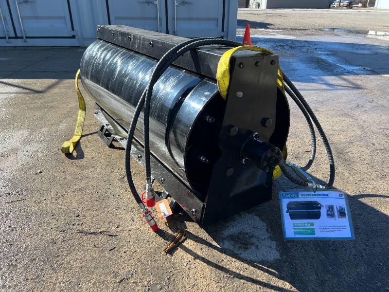 lot 1607 image: FUTURE Skid Steer Vibratory Roller (FT-VR59)