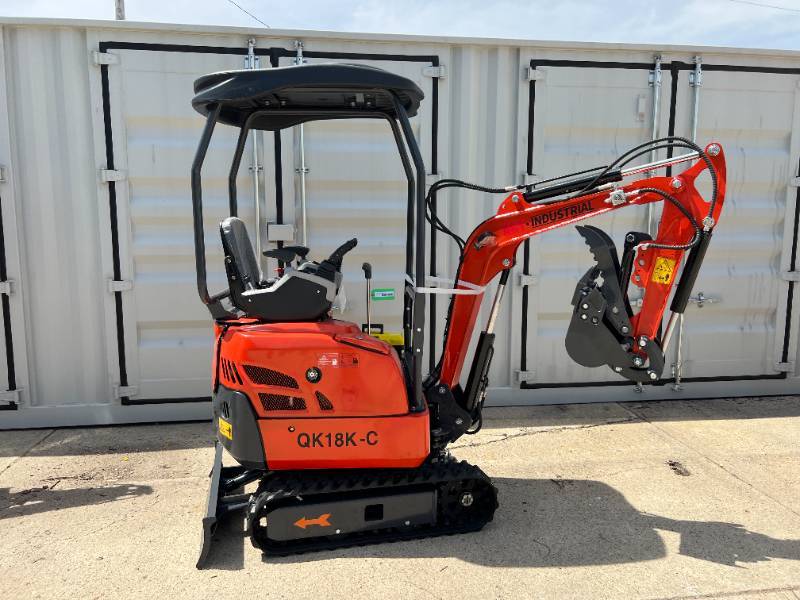 lot 4148 image: 2025 AGT Mini Excavator QK18K-C with Powered Thumb