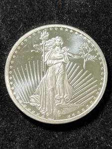 lot 21 image: 1 TROY OZ .999 FINE SILVER EAGLE DESIGNED ROUND