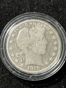 lot 32 image: 1910 US BARBER HALF DOLLAR IN AIRTITE