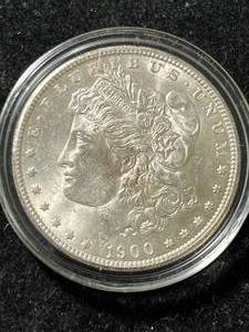 lot 39 image: 1900 US MORGAN SILVER DOLLAR IN AIRTITE
