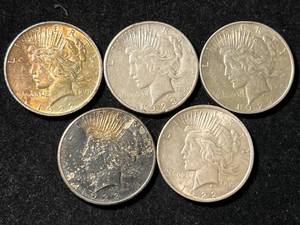 lot 40 image: GROUP OF 5 US PEACE SILVER DOLLARS