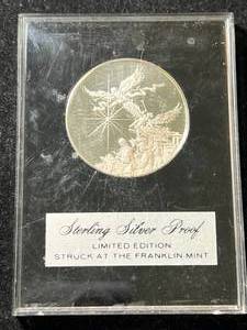 lot 72 image: STERLING SILVER PROOF LIMITED EDITION FRANKLIN MINT ROUND IN CASE