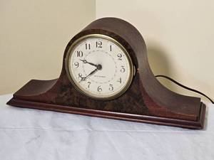 lot 135 image: Vintage Seth Thomas Mantle Clock