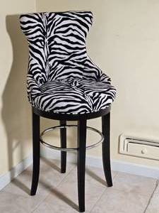lot 70 image: Funky Zebra Swivel Counter Chair