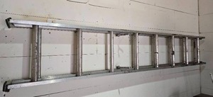 lot 143 image: Keller 13 Extension Ladder - Model 3116
