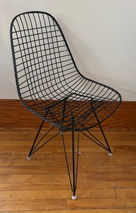 lot 41 image: Mid Century Modern Eames Wire Chair DKR Eiffel Tower Base  Herman Miller Eames Wire Chair