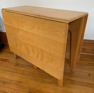 lot 5 image: Mid Century Drop Leaf Table
