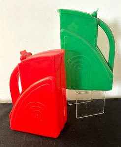 lot 47 image: Two Vintage 1950s California Art Deco Moulded Resin Pitchers