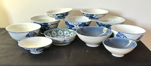 lot 144 image: Variety of Vintage Beautiful Blue and White Rice Bowls