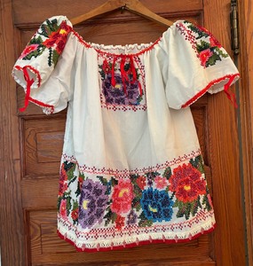 lot 202 image: Needlepoint Blouse  Shirt