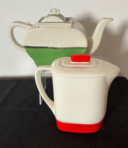 lot 206 image: Vintage Art Deco Fraunfelter Ohio Pewter Green Slide Cover Porcelain Tea Pot & Vintage Knowles Utility Ware Teapot
