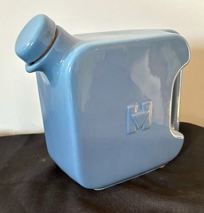 lot 219 image: Hall China Company Refrigerator Pitcher for HotPoint