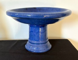 lot 235 image: Beautiful Blue Pedestal Pottery Bowl