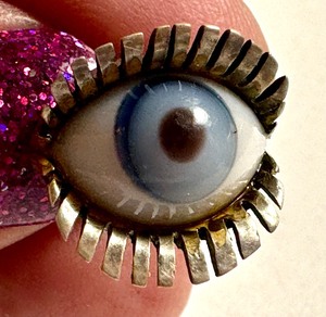 lot 20A image: Vintage Eyeball Sterling Pin  Vintage Realistic Eyeball Pin