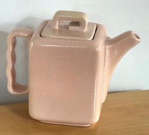 lot 173 image: Vintage Gonder Cubistic Design Pastel Pink Coffee  Tea Pot Modernism