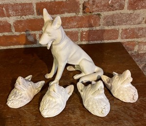 lot 189B image: Plaster Dog Sculpture and Four Dog Motif Plaques