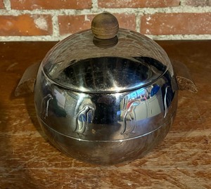 lot 268 image: Vintage West Bend Penguin Hot  Cold Server