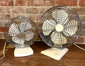 lot 274 image: 8 and 10 Oscillating Desk  Table Fans