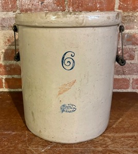 lot 275 image: Vintage Redwing Pottery 6 Gallon Crock with Handles