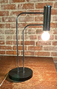 lot 282 image: Vintage Art Deco Tubular Table Lamp