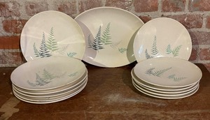 lot 290 image: Vintage Franciscan Fern Dell Plates and Platter