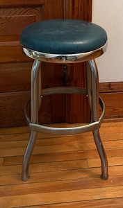 lot 314 image: Vintage Chrome Stool