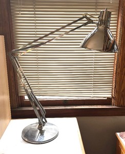 lot 324 image: Adjustable Chrome Desk Lamp
